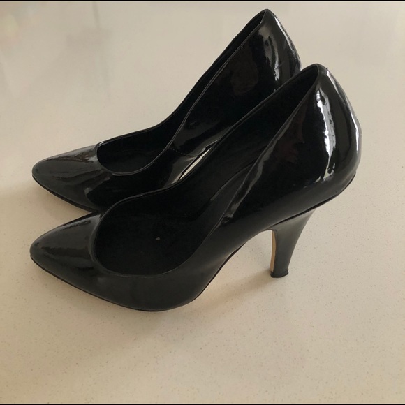 🍍 8/25$ Kimchi Blue black patent leather pump - Picture 2 of 4